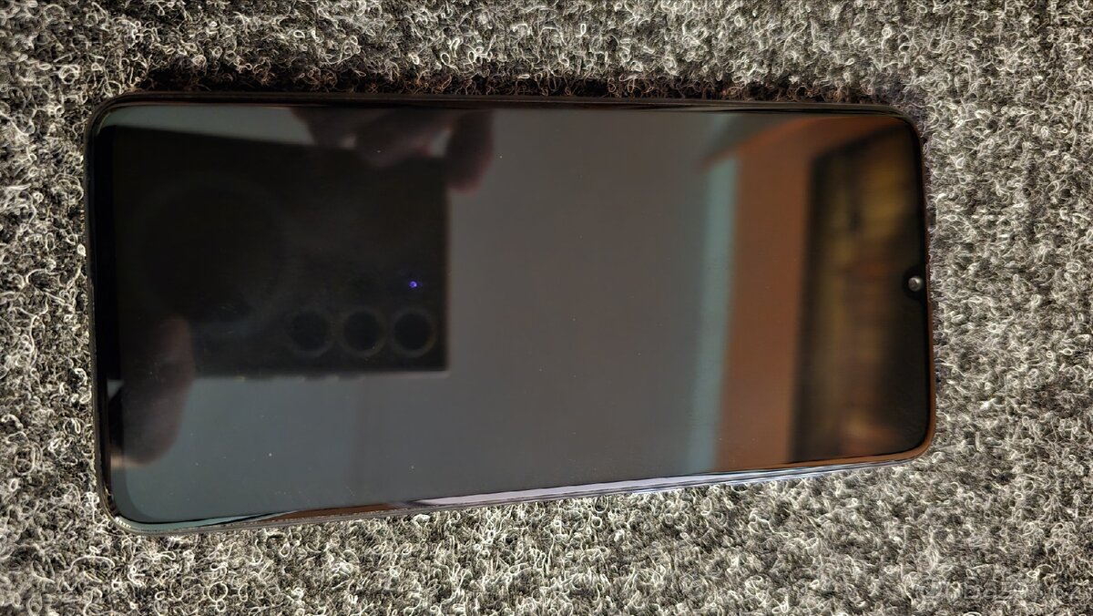 Samsung Galaxy A70 - 3