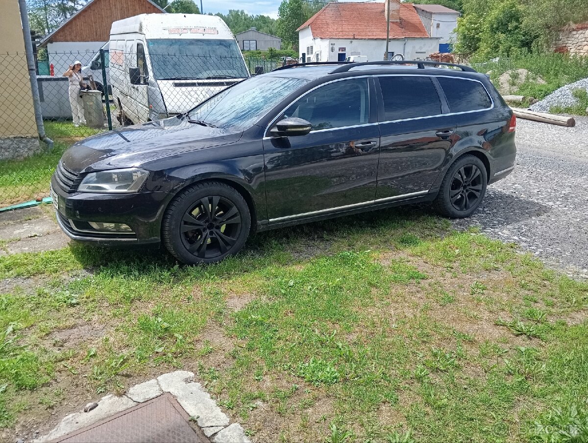 Passat B7 103 kW 4x4 vyměním - 3