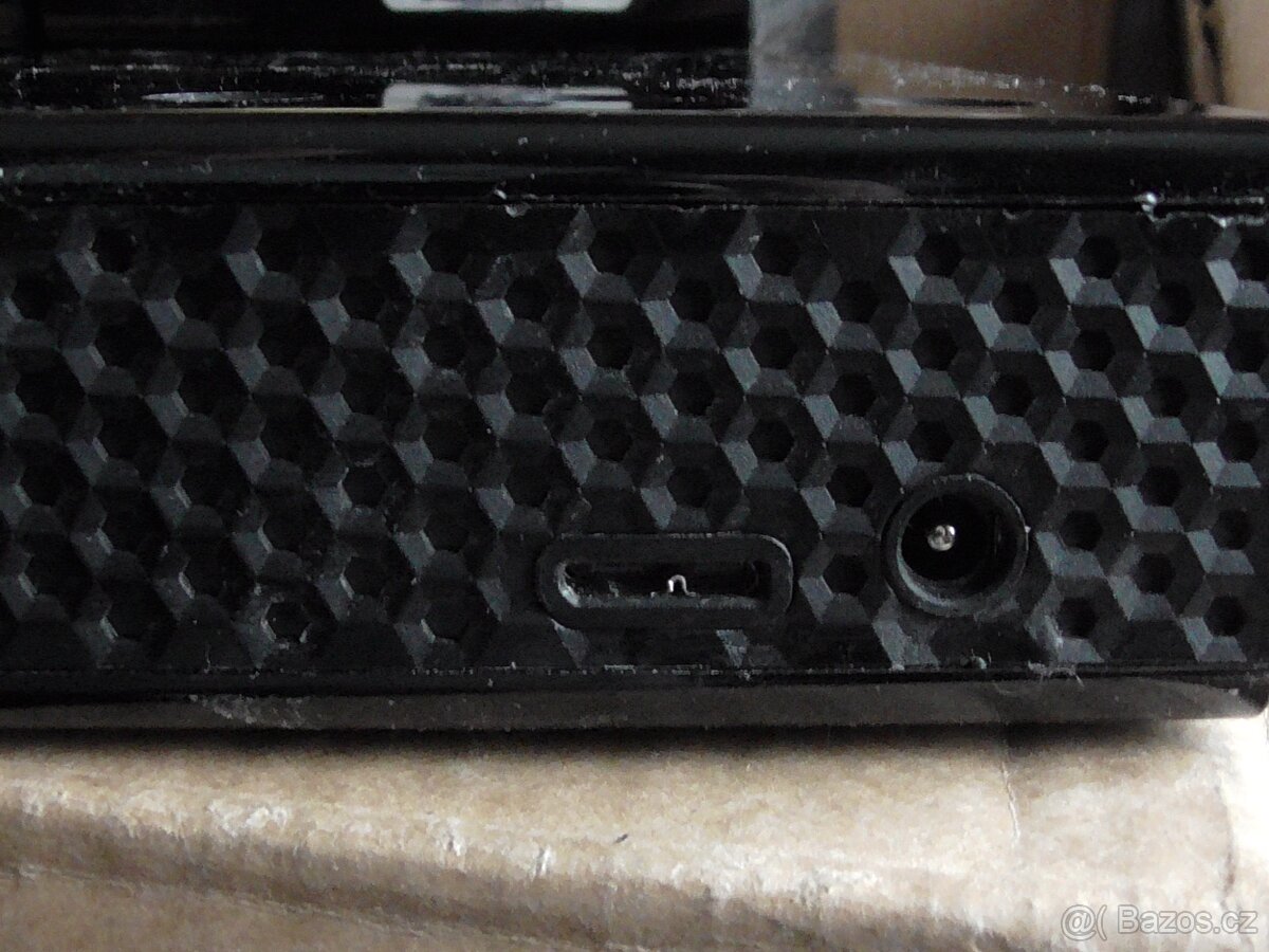 Externi Seagate Backup+ Hub BK Mix 4 kusu(8,10,12) - 3