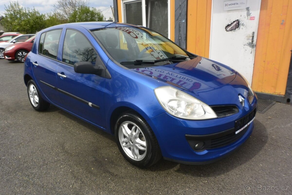 PRODÁM Renault Clio 1.2i - 3
