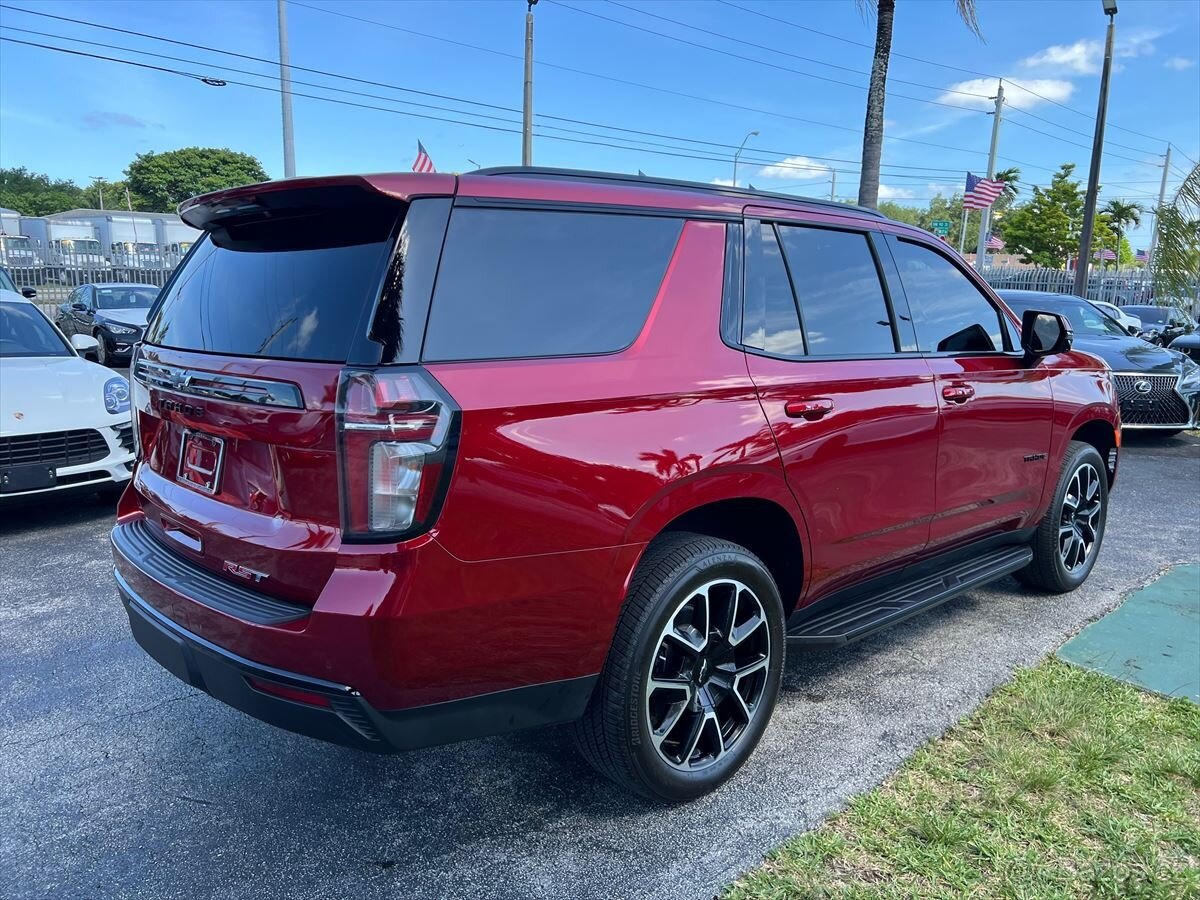 2023 Chevrolet Tahoe RST V8 - 3