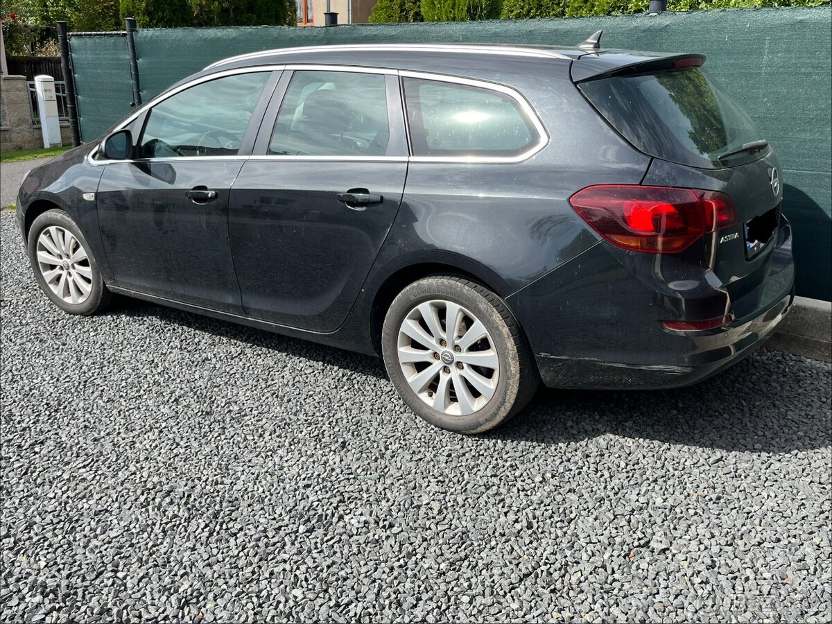 PRODÁM OPEL ASTRA KOMBI 1.7 CDTI - 3
