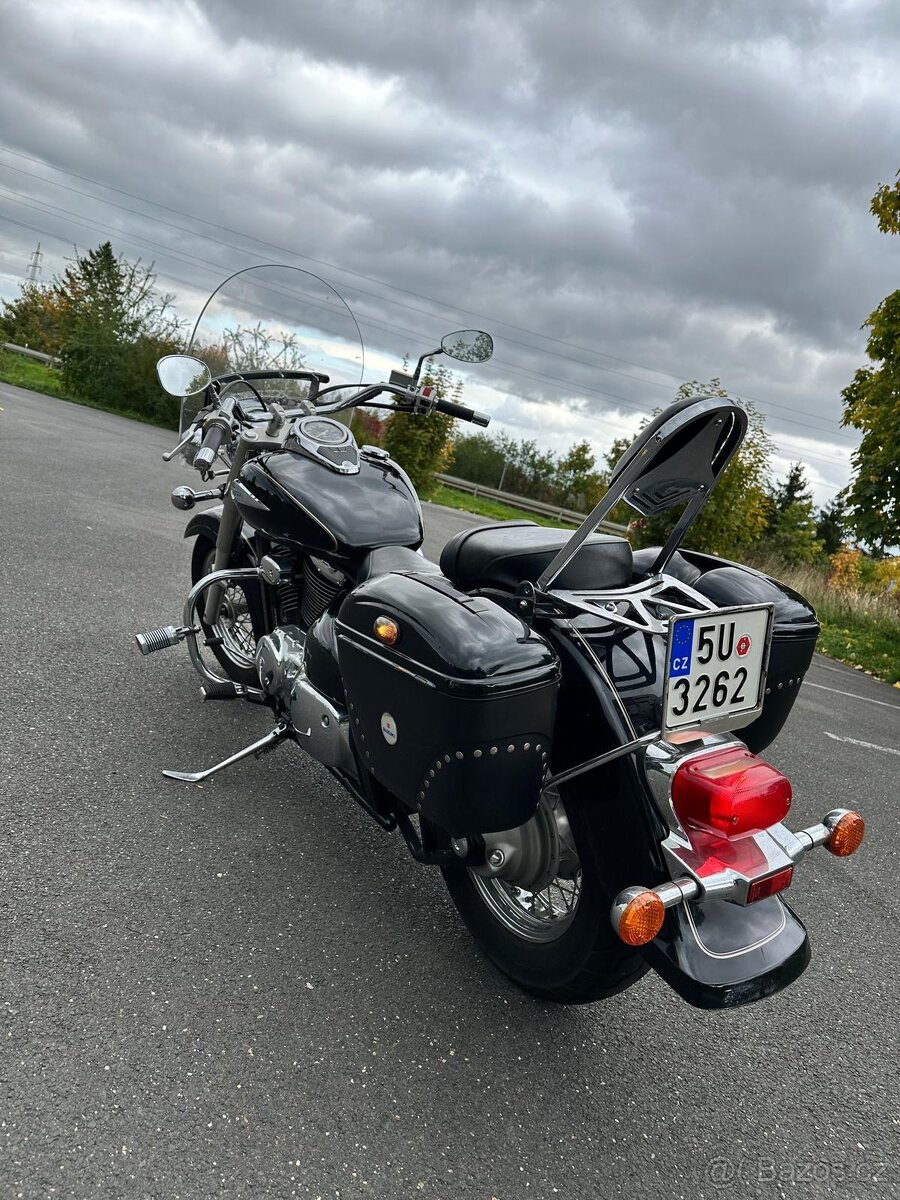 Suzuki VL 800 Intruder Volusia - 3