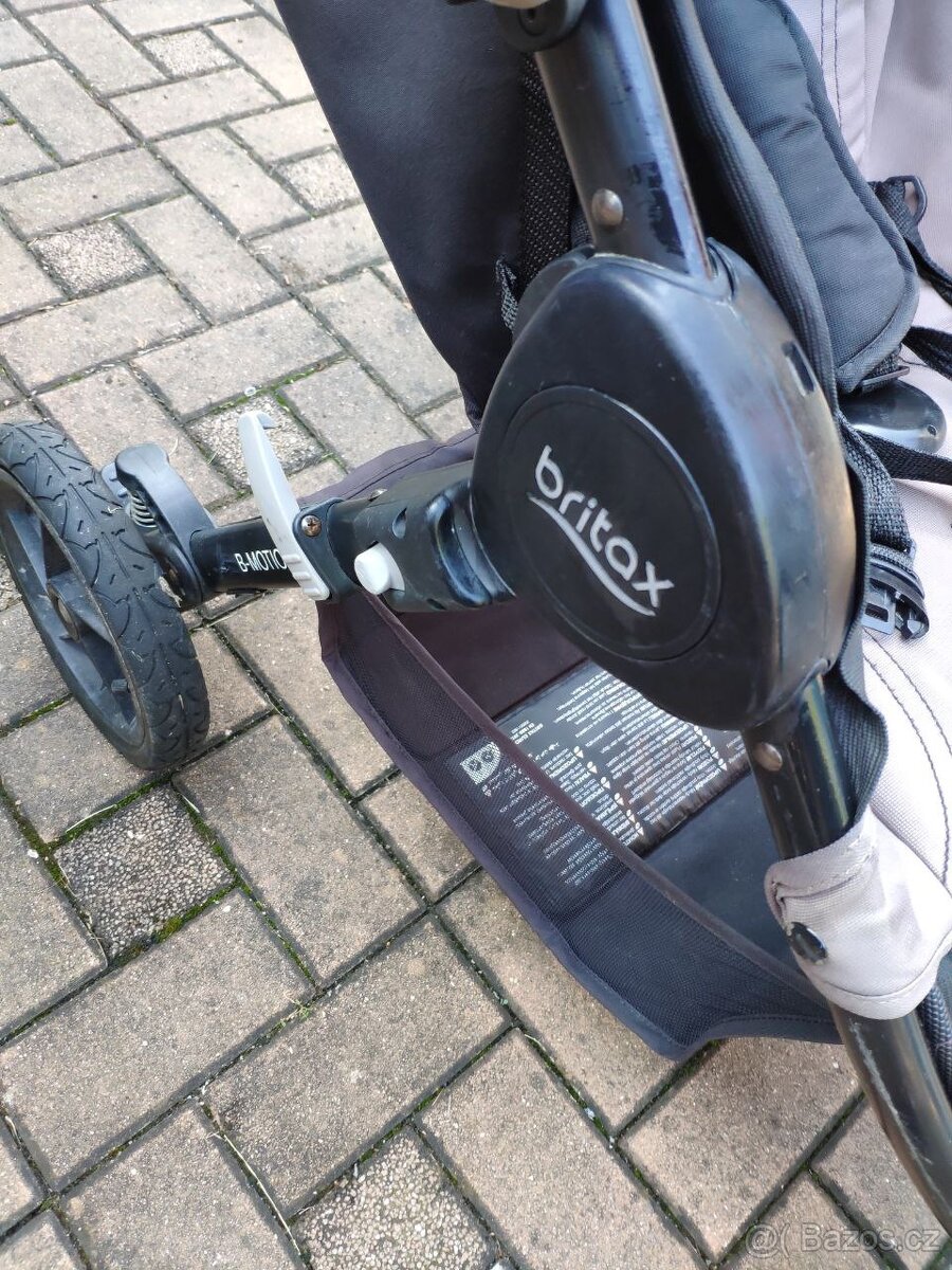 Kočárek Britax B-motion 4 + autosedačka zdarma - 3
