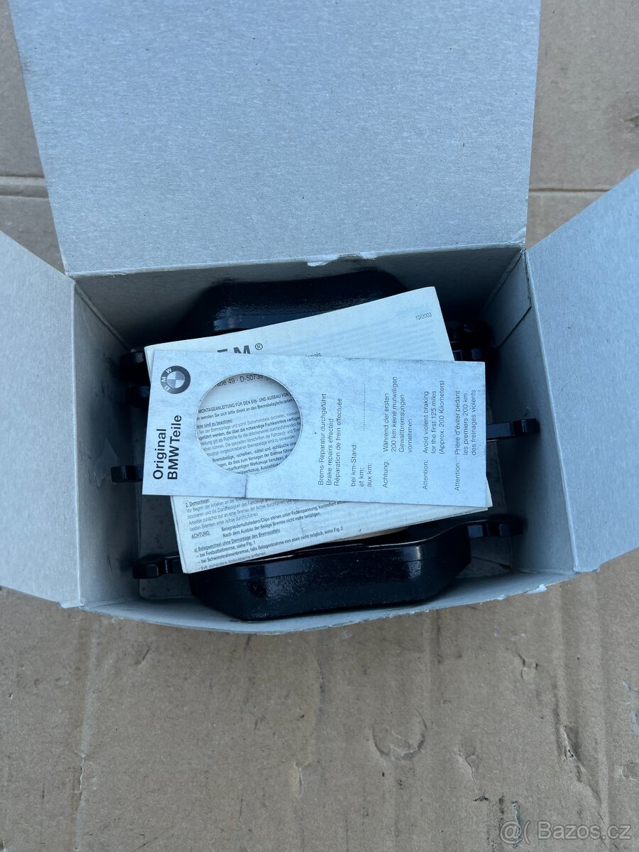 BMW E46 M3 přední brzdové destičky NOVÉ 2282995 - 3