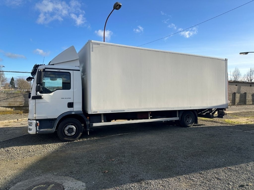 MAN TGL 12.250 , skříň, čelo, klima E6 - 3