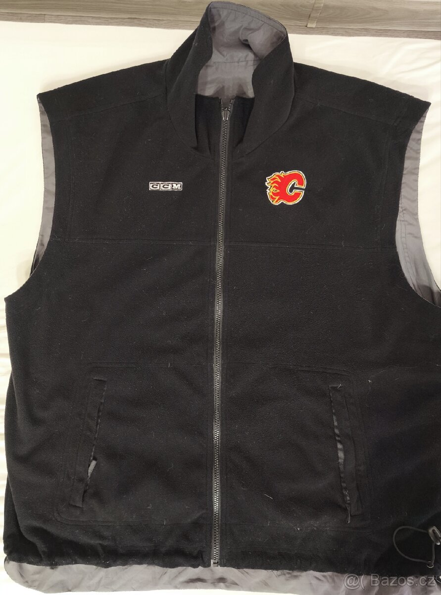 Oboustranná vesta zn. CCM - 3