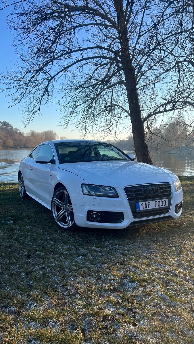 Audi a5 b8 S-line - 3