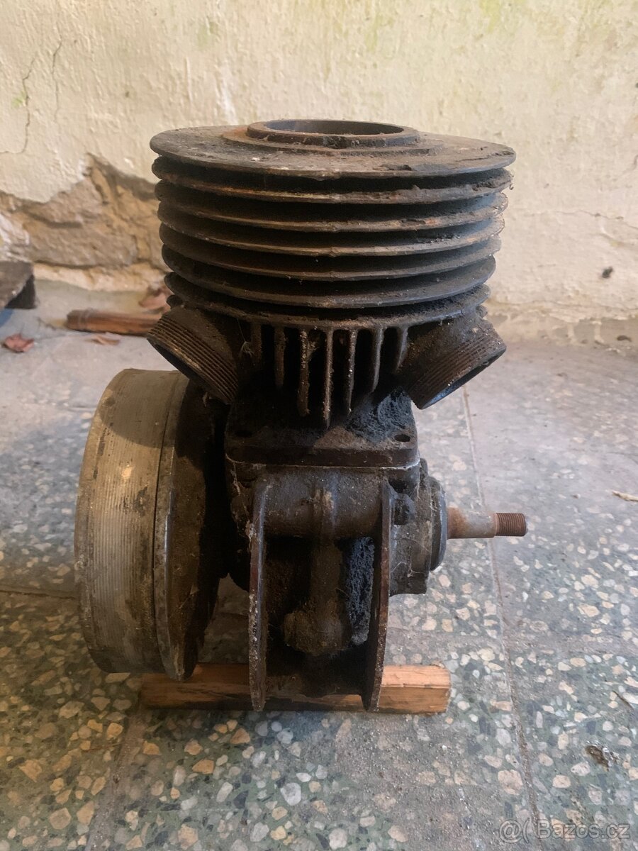 Motor Jawa 250 special - 3