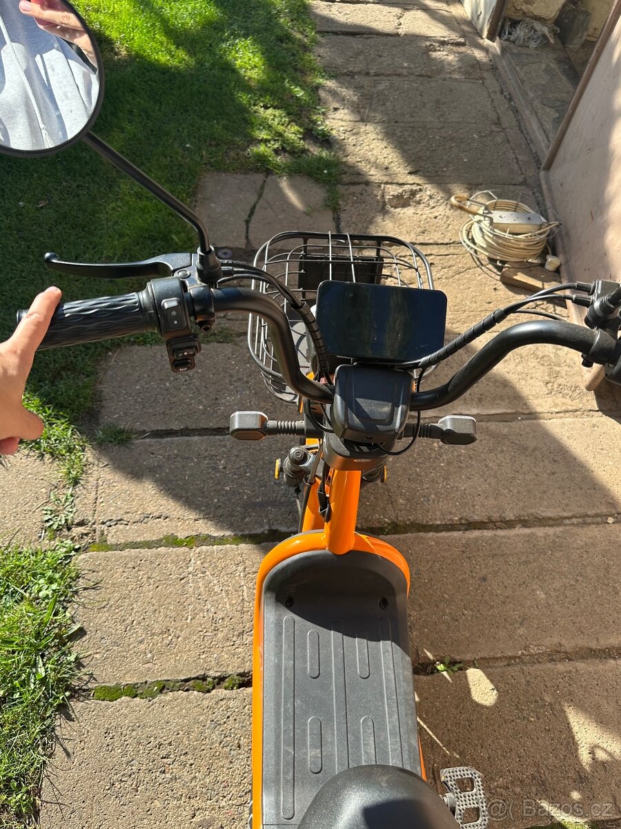 Elektroskůtr Cobra - 3