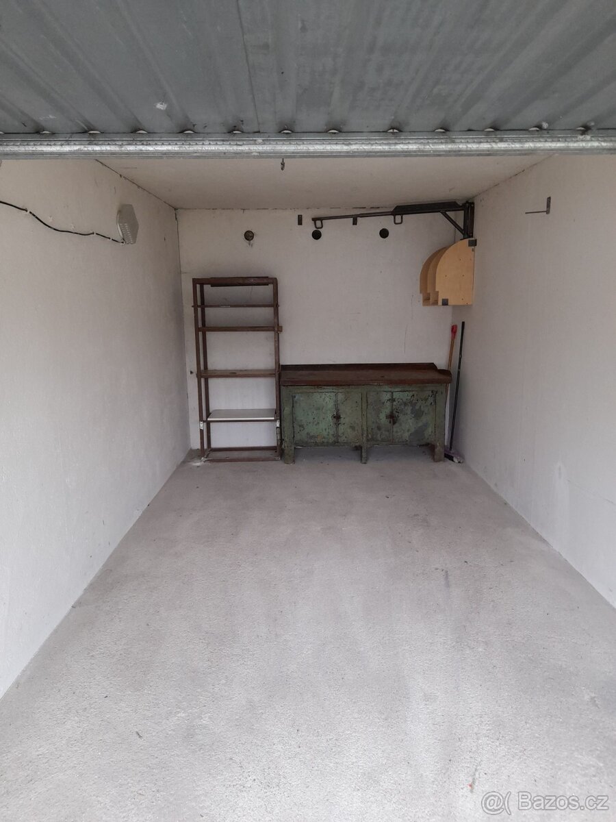Řadová garáž Týn nad Vltavou - 3