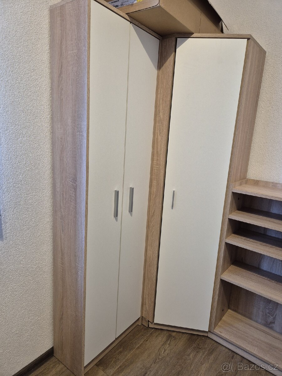 Nabytek do predsine - skrine + botnik - 3