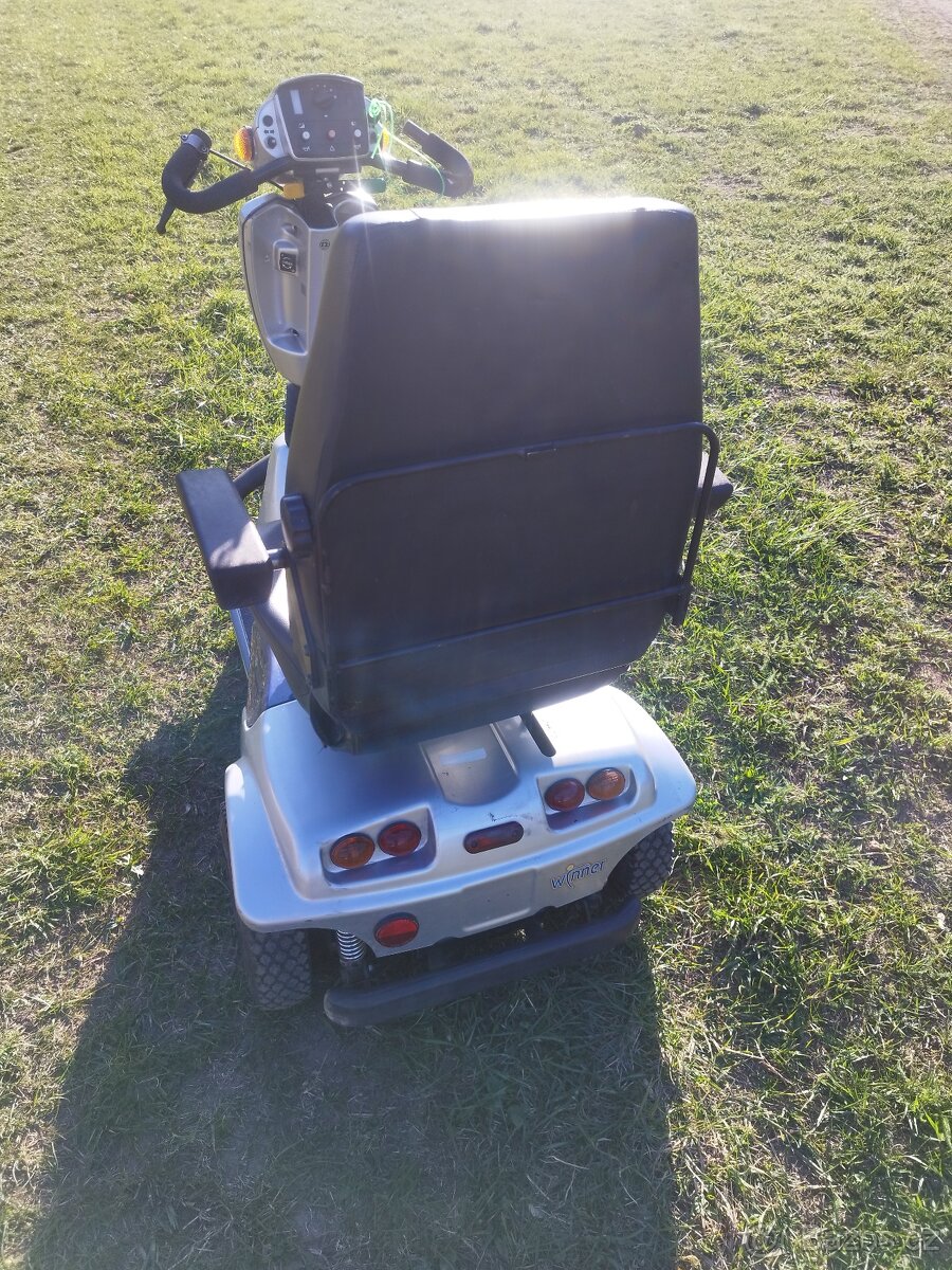 Elektrický invalidní vozík - 3