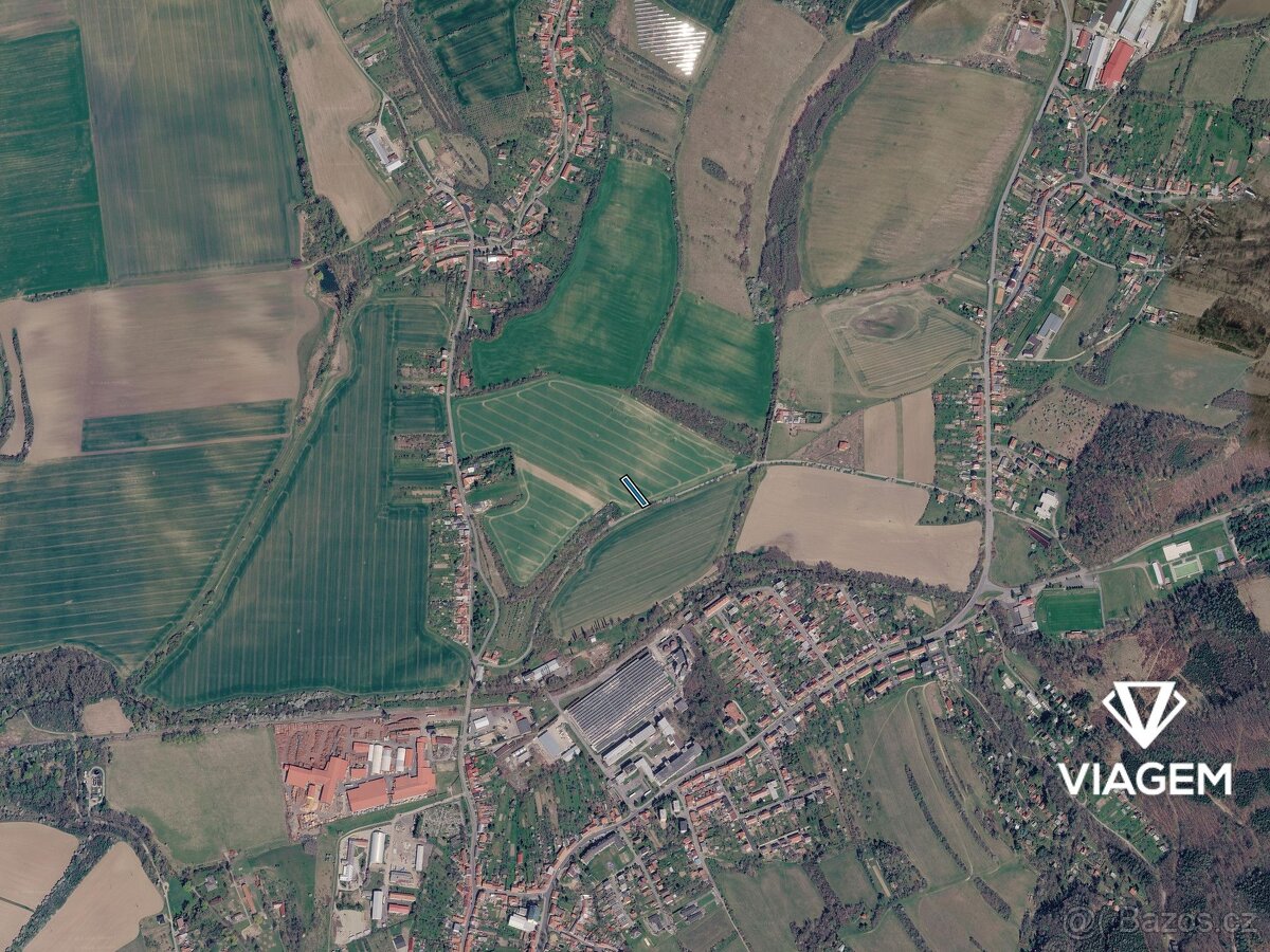 Pole 784 m² - 3