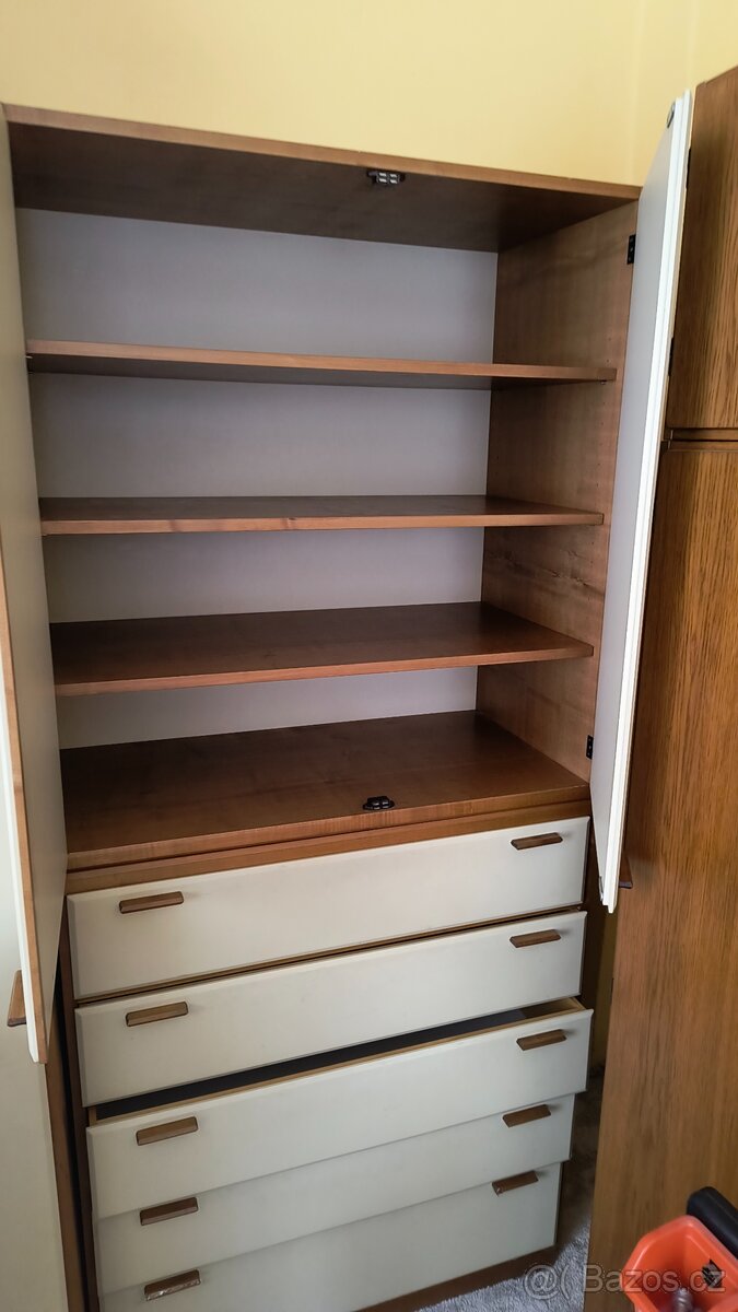 Šatní skříně - 3