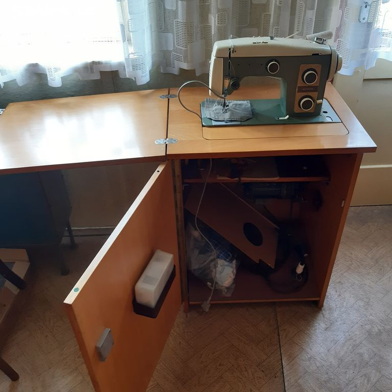 Šicí stroj - 3