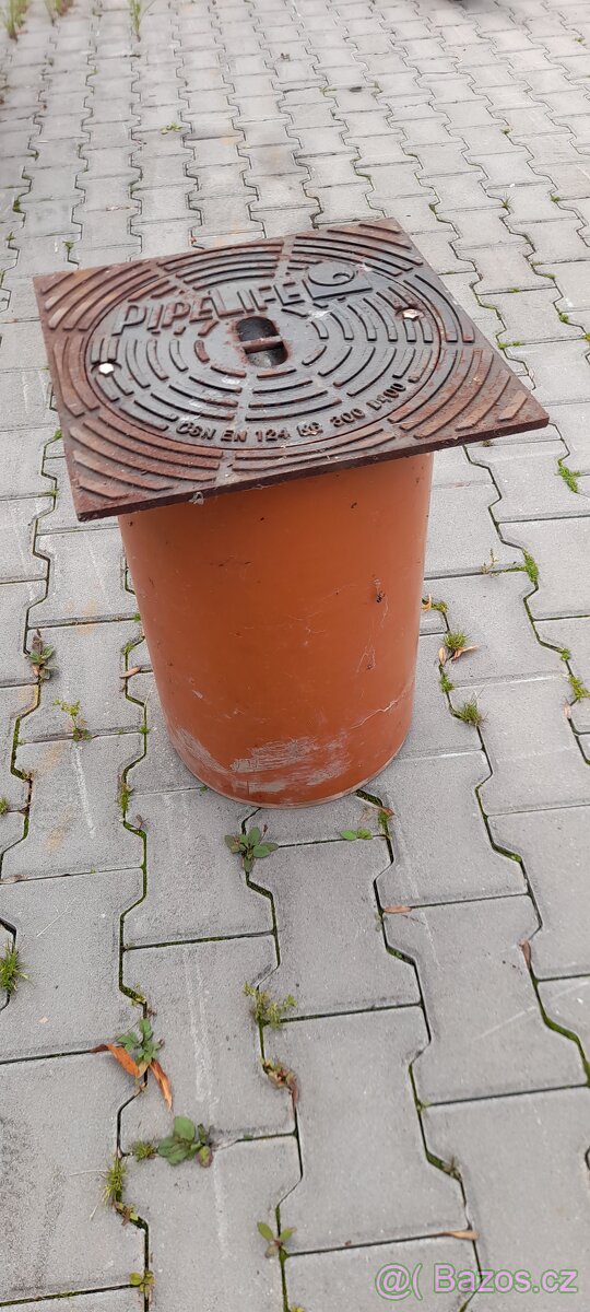 Litinový poklop - 3