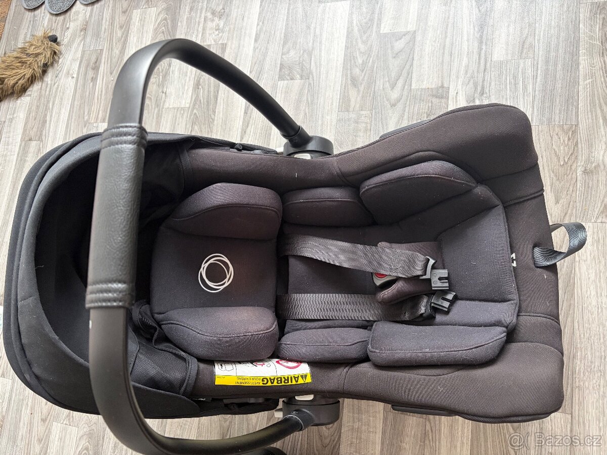 Dětská autosedačka Bugaboo BLACK + 2x base - 3