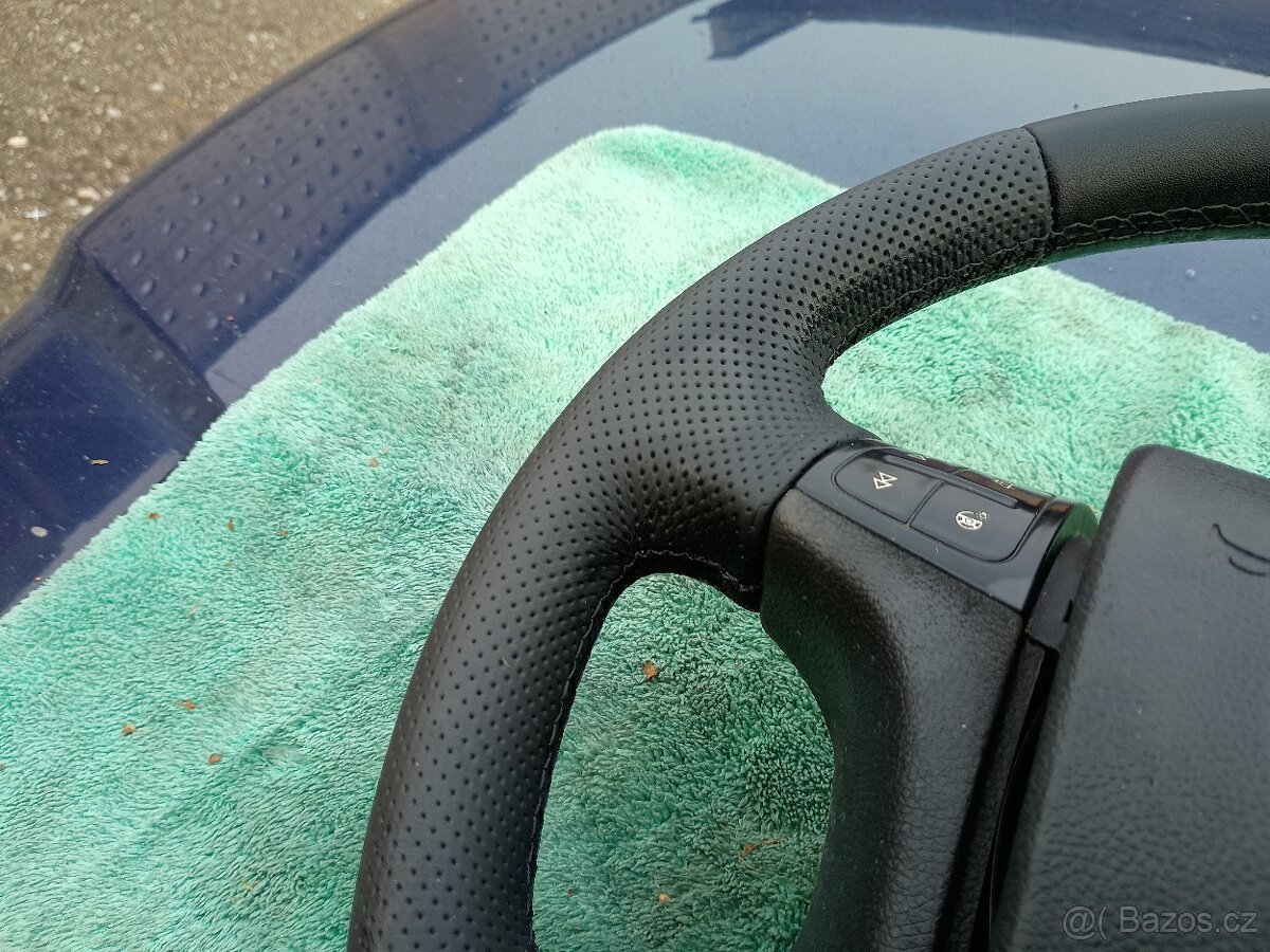 Nově přešitý multifunkční volant - 3