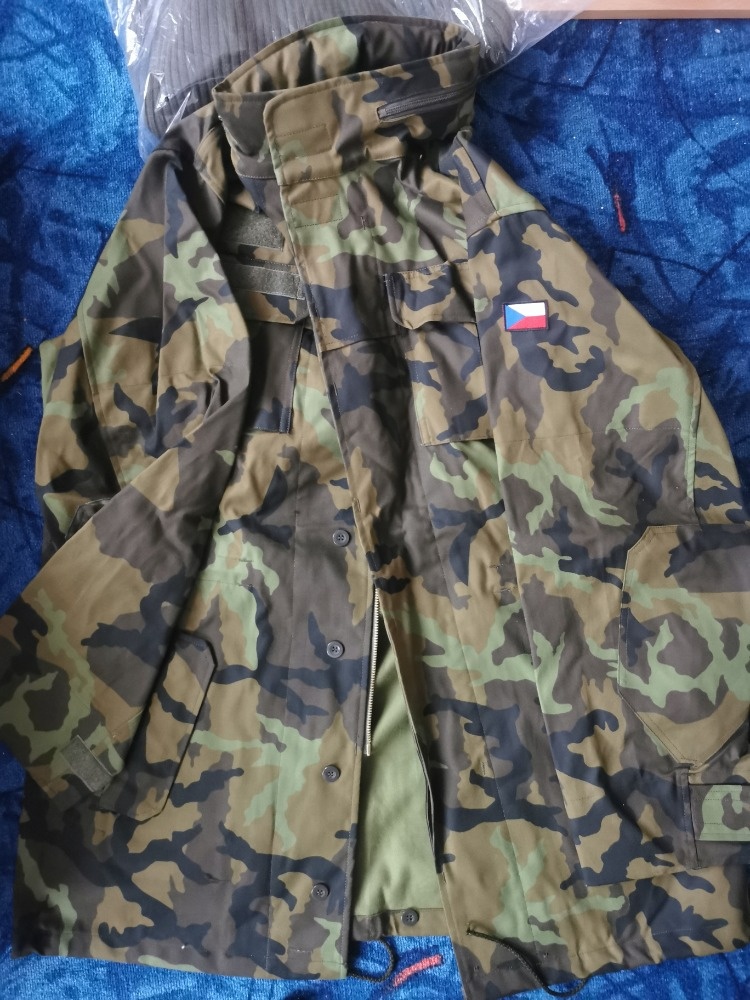 Přebytky vojenského vybavení, výstroj - 3