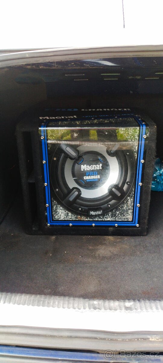 Subwoofer a zesilovač - 3