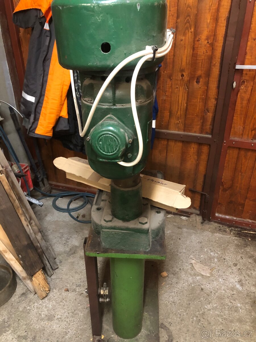 Stojanová vrtačka - 3