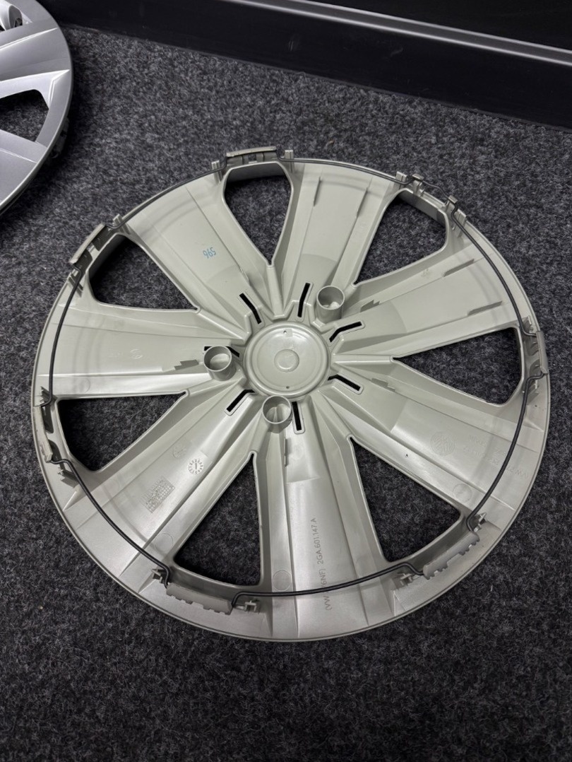 Poklice / kryty kol VW 16” nove - 3