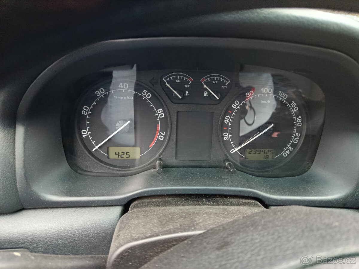 Škoda Octavia I 1,6 MPI 75kW - 3