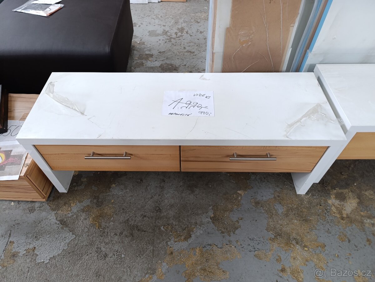 Nová lavice, botník. - 3