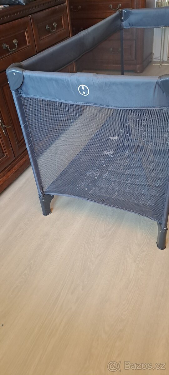 Rozkládací dětská postýlka JYSK. - 3
