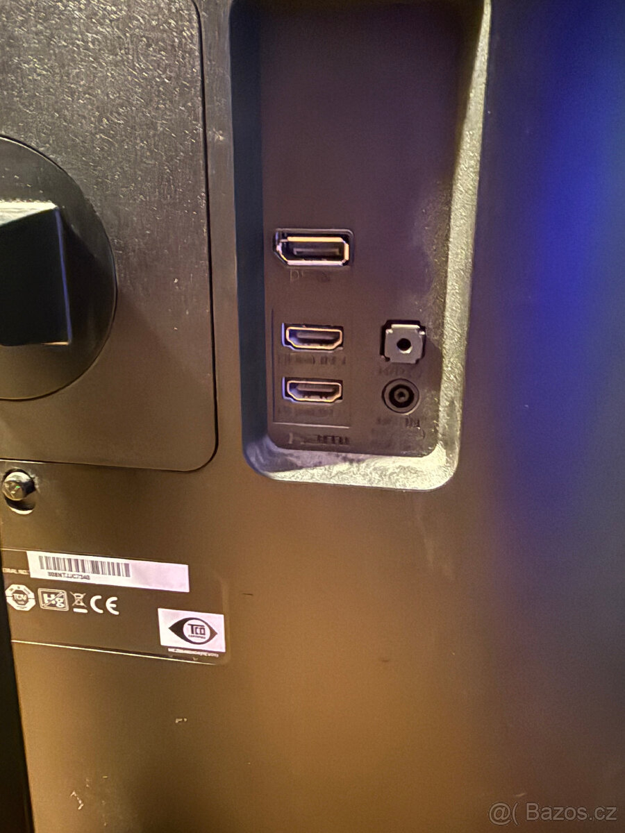 Monitor LG32UD59, 4K, 32", TOP stav - 3