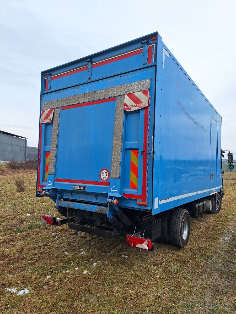 hydraulická plošina Dhollandia - 3