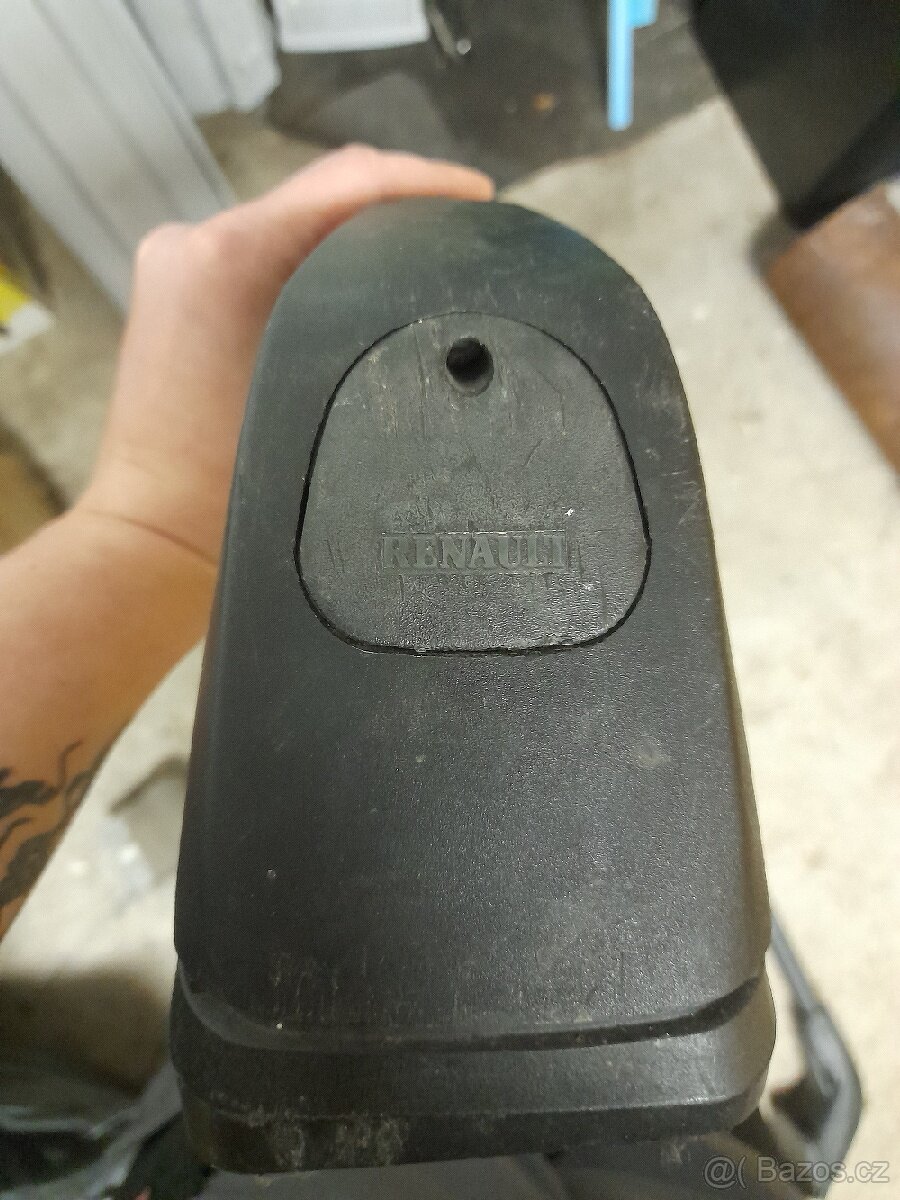 Originální příčníky Renault - 3