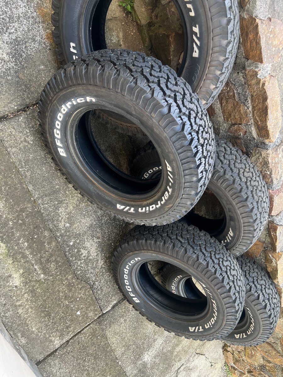 5x pneu offroad. 225/75r16