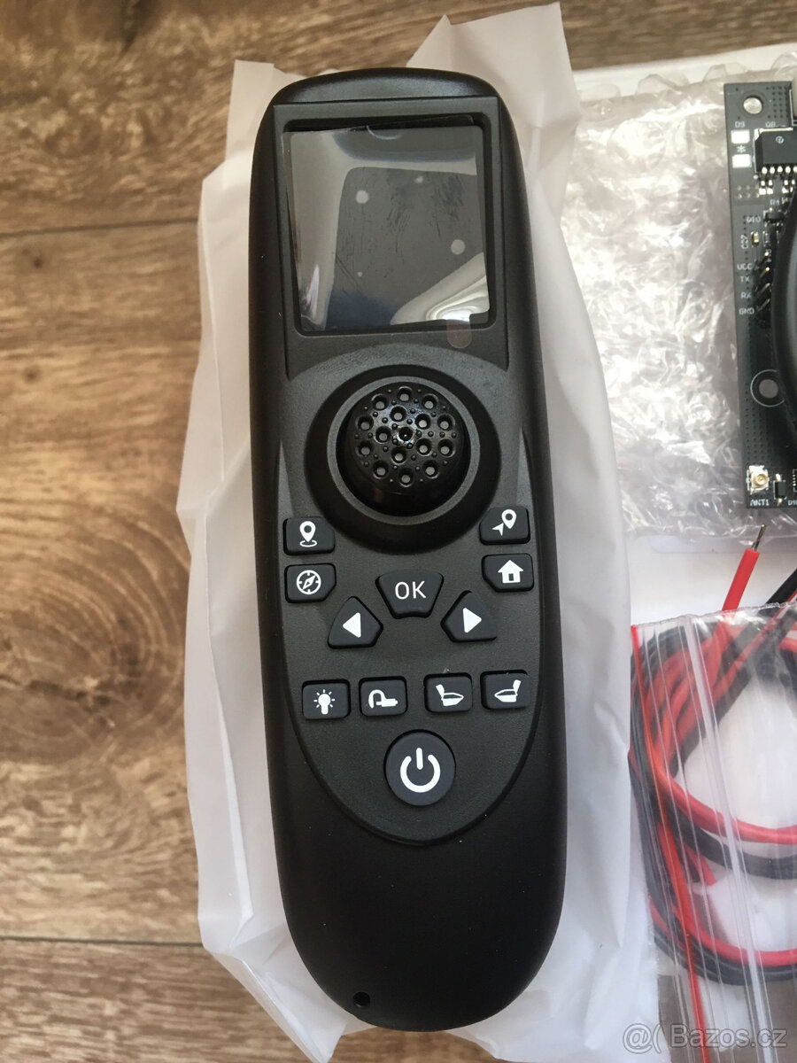 GPS jednoruční ovládání pro zakrmovací loďky - 3