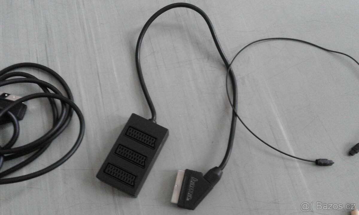 Kabeláže Mix SCART a CINCH , cena za vše - 3