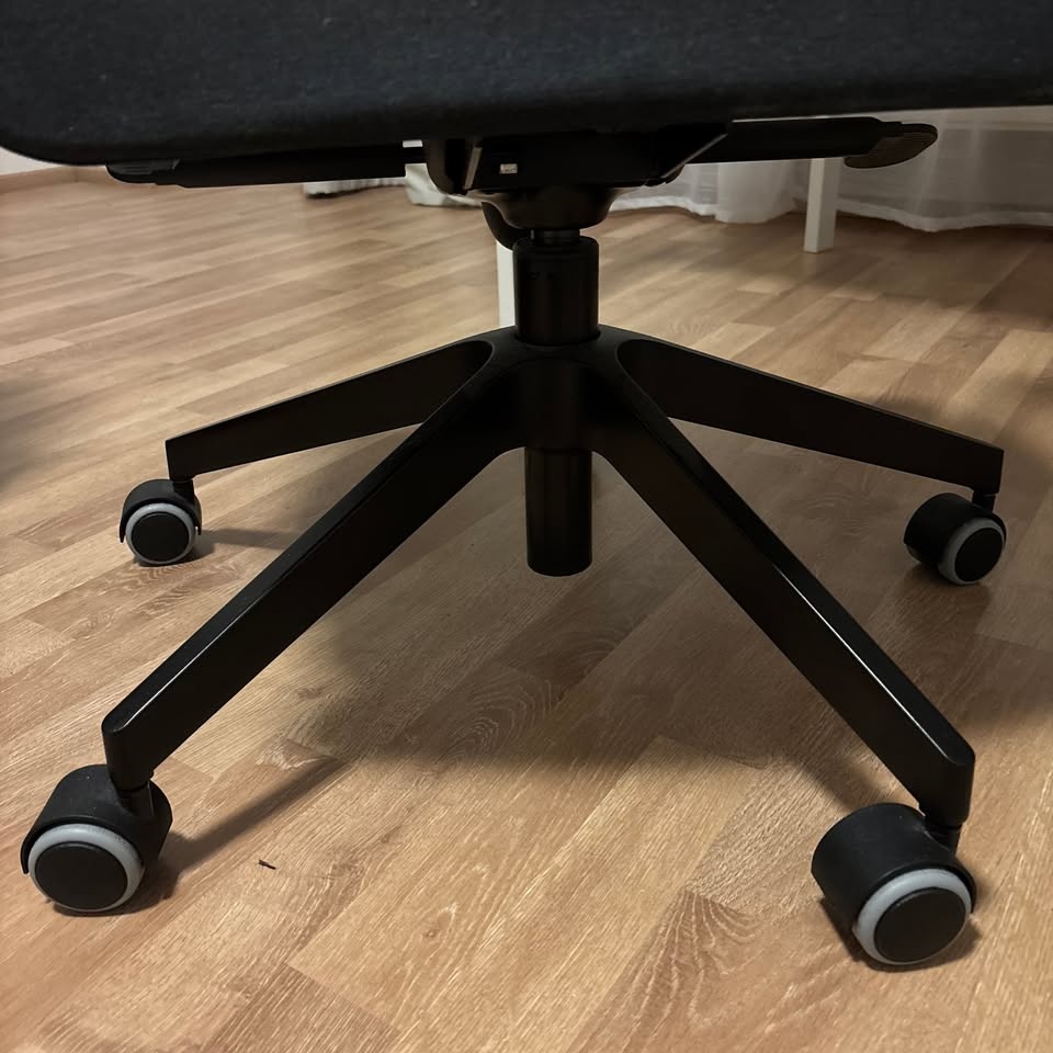 Prodám kancelářskou židli Markus - 3