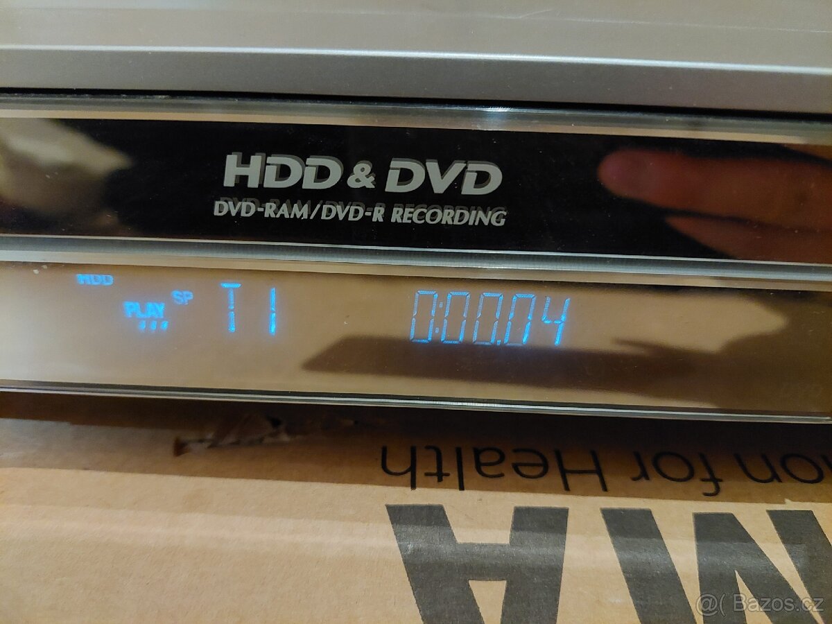 DVD přehrávač Panasonic DMR E85H - 3