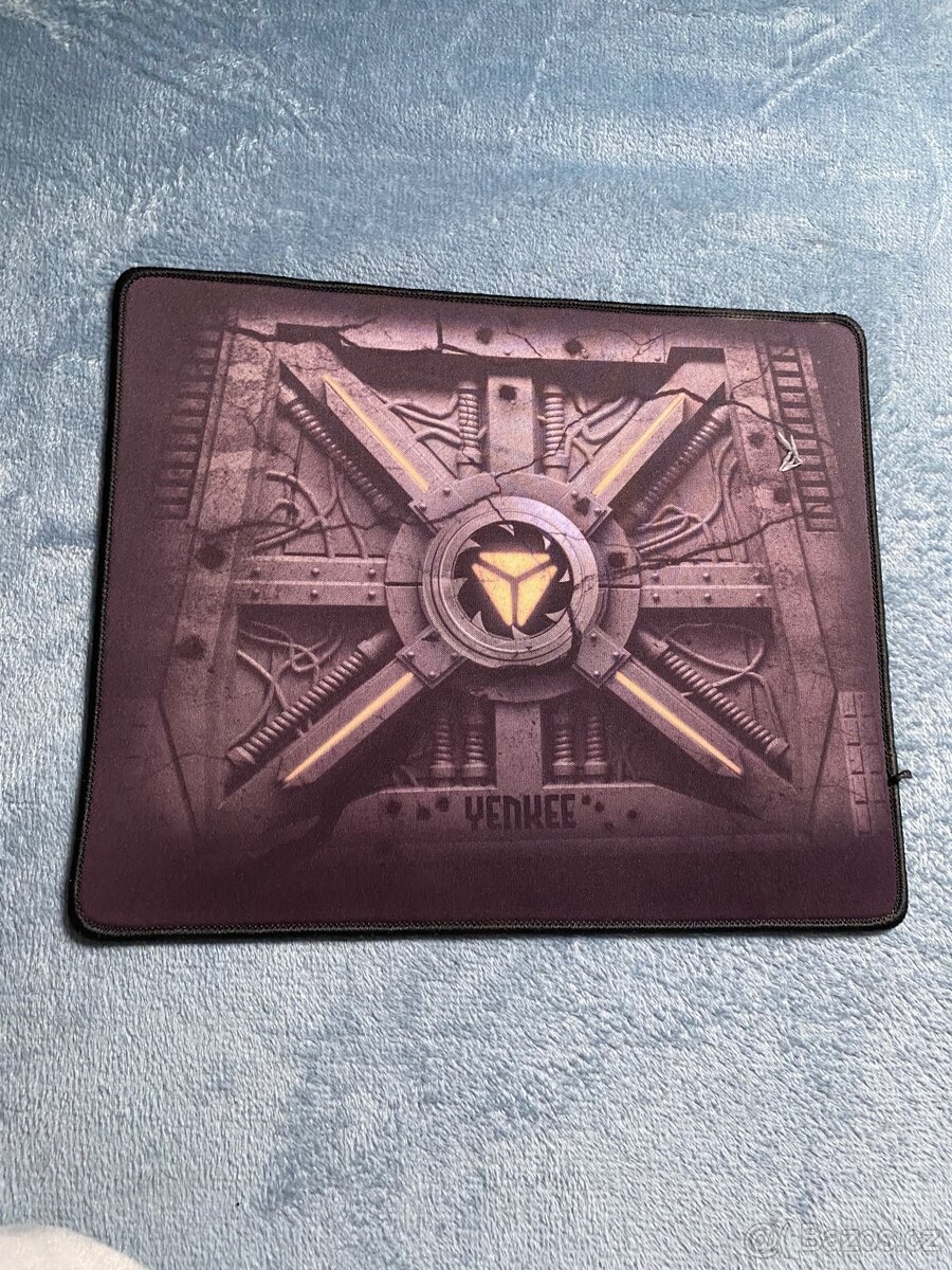 Herní podložka pod myš Yenkee – velká - 3