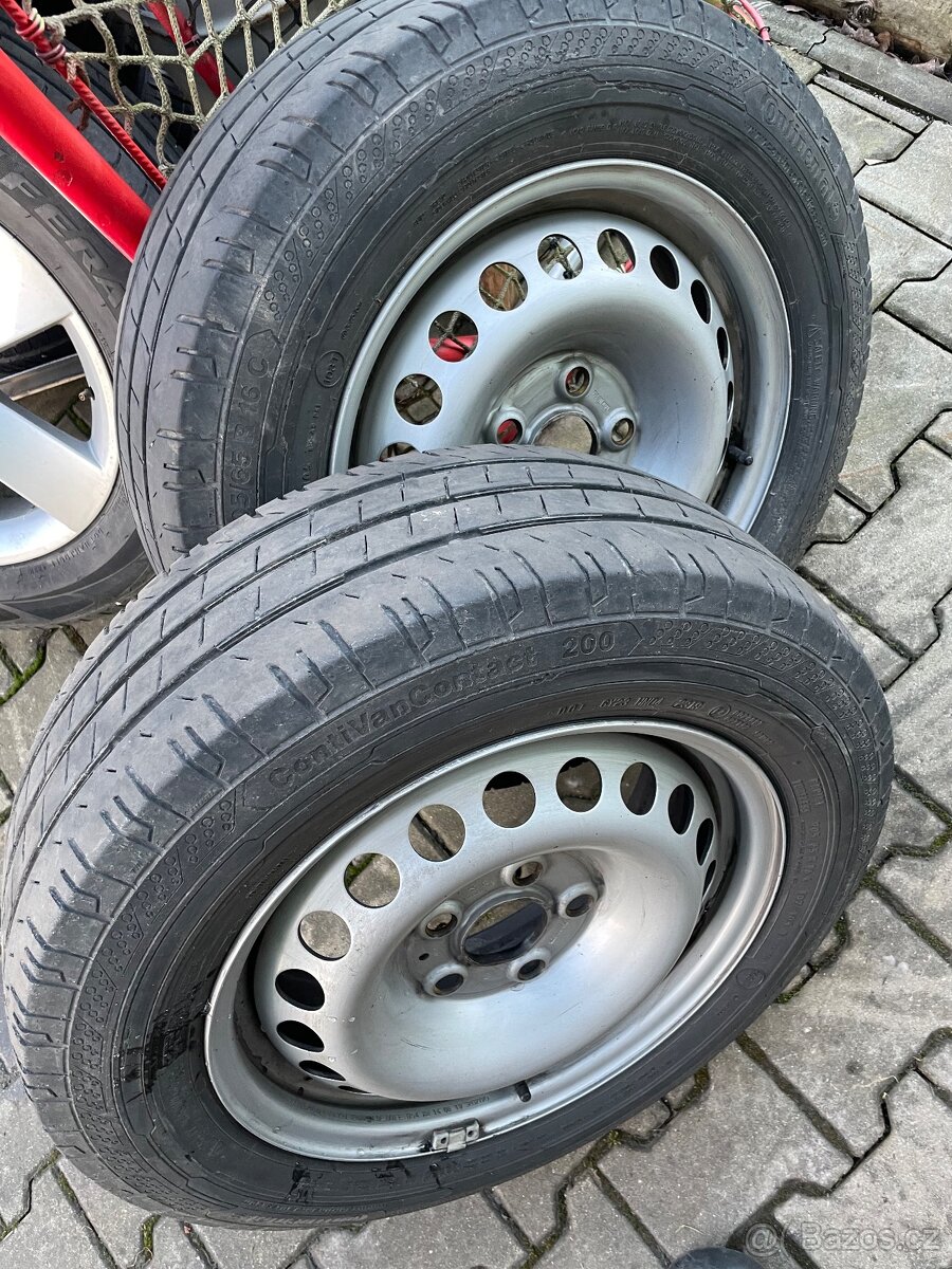 Kola transporter t5 - 3