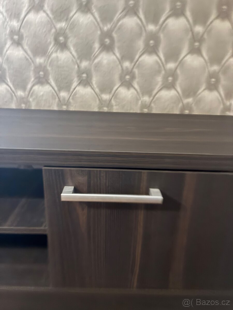 TV stolek / komoda pod tv - 3
