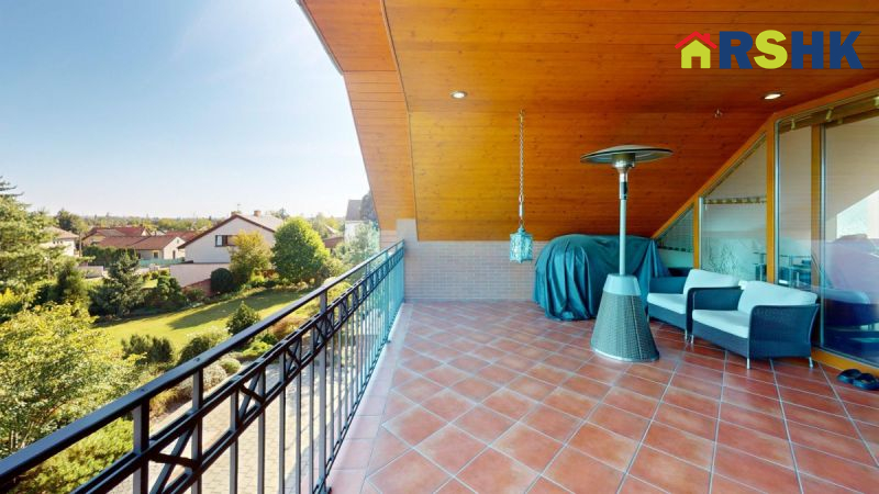 Výjimečný obytně-komerční objekt - 3