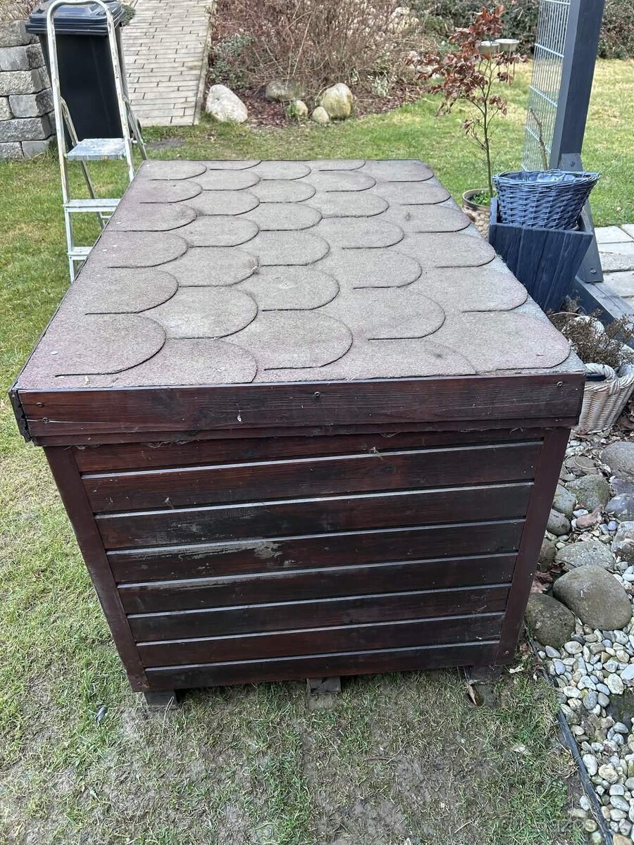 Prodám prostornou boudu pro psa - 3