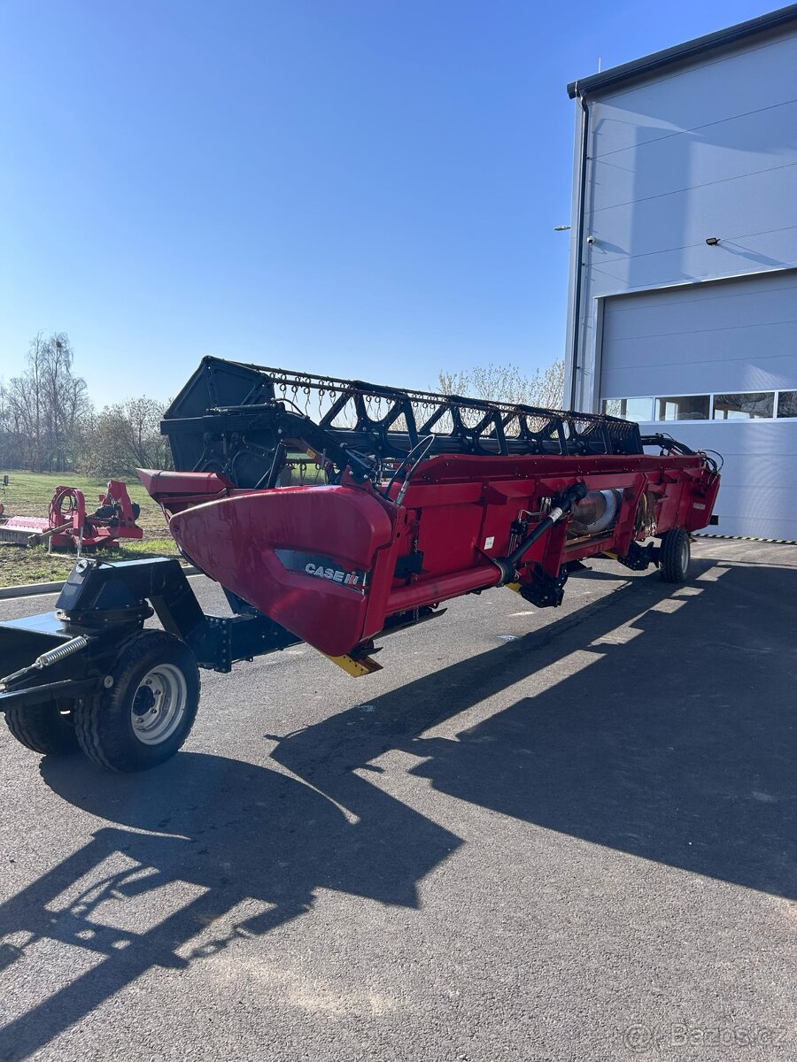 obilná lišta CASE IH 3050 - 3