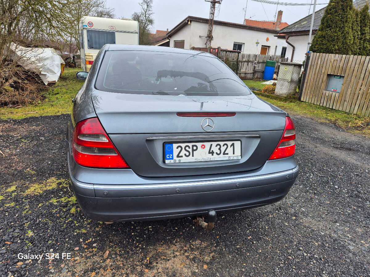 Mercedes w211 220cdi automat - 3