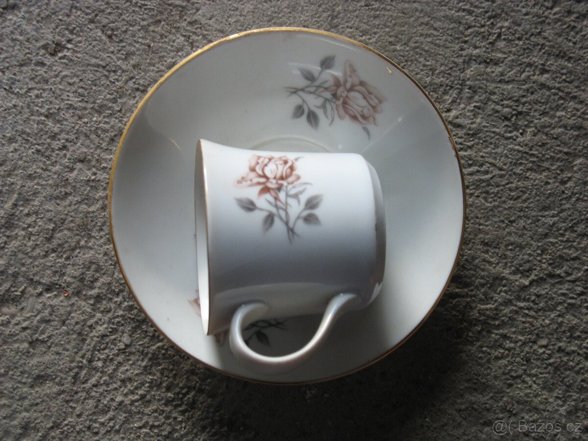 Porcelánové nepoužívané kávové (čajové) soupravy. - 3