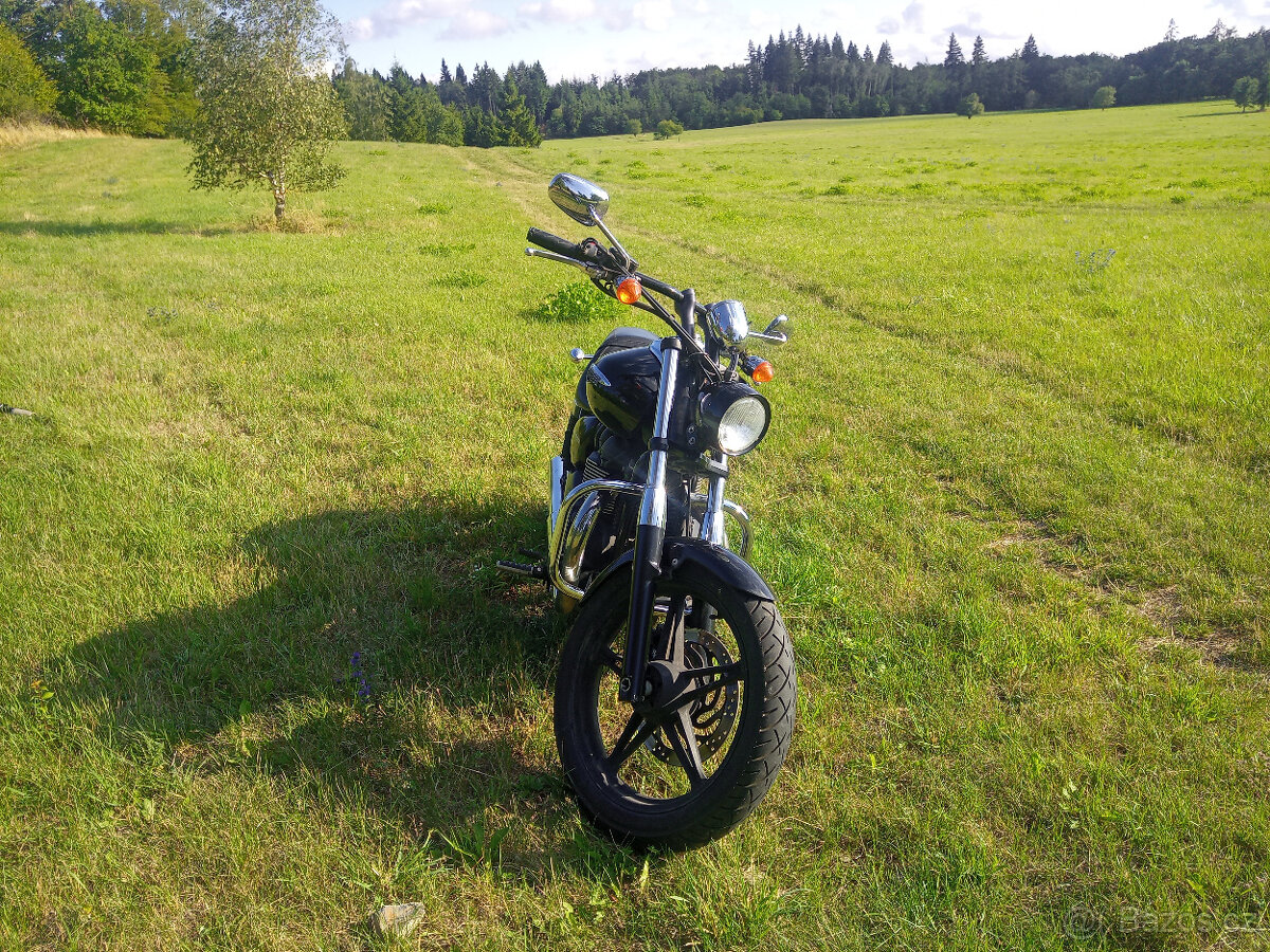 Triumph Speedmaster 865 - 3