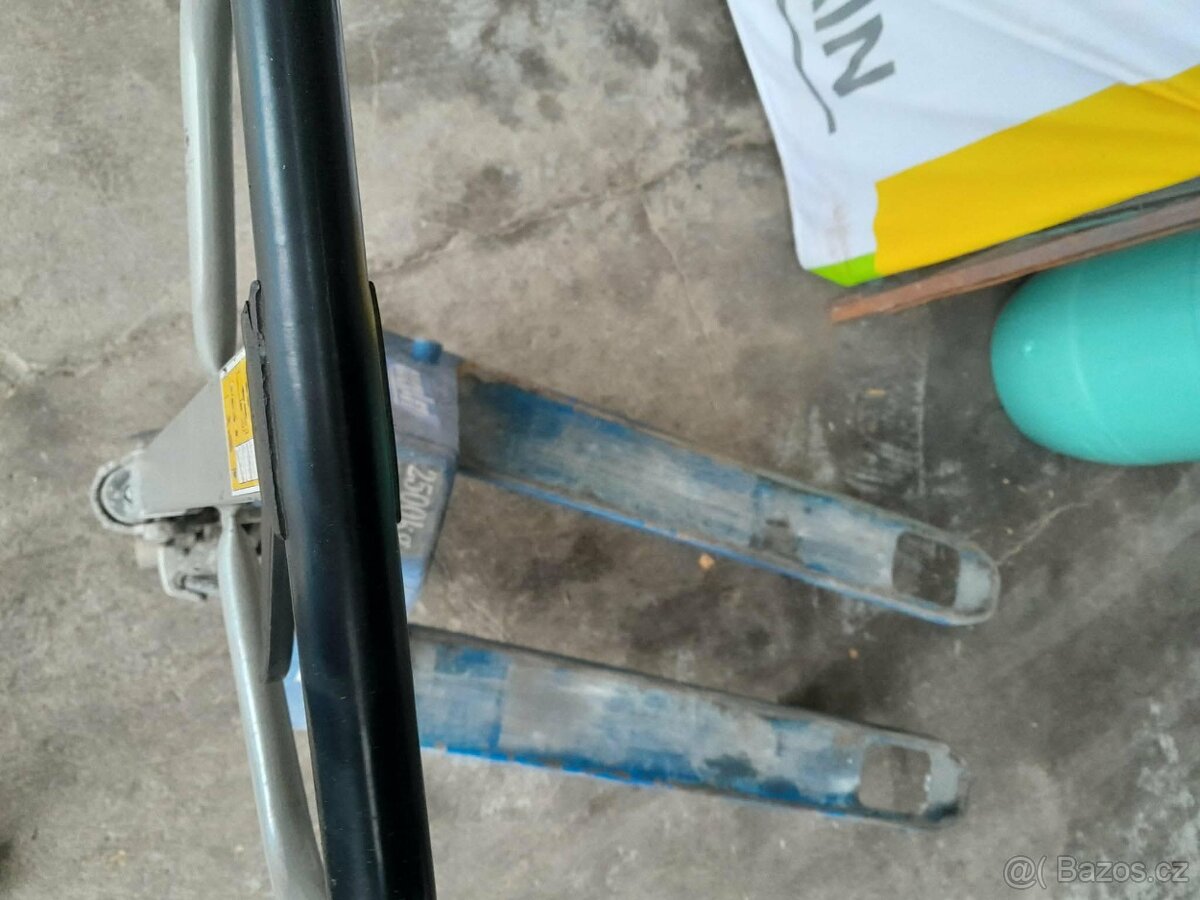 Prodám paletový vozík - 3