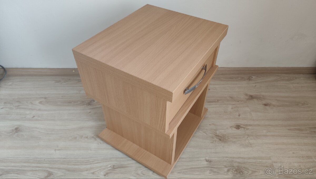 Noční stolek - 3