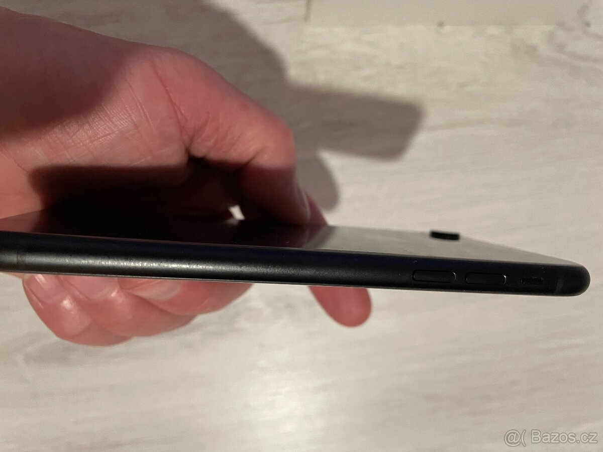 Apple iPhone XR 64GB Black - 3